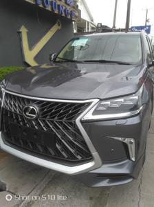 Lexus LX • 2020 • 30,000 km