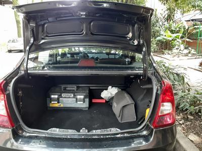 Renault Logan • 2011 • 90,600 km