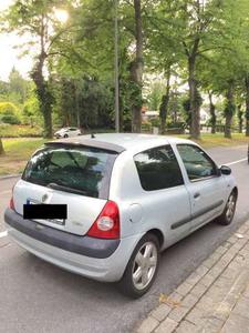 Renault Clio • 2002 • 140,500 km