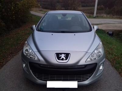 Peugeot 308 • 2008 • 199,000 km