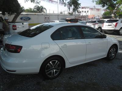 Volkswagen Jetta • 2016 • 66,000 km