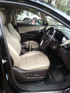 Hyundai Santa Fe • 2015 • 12 km