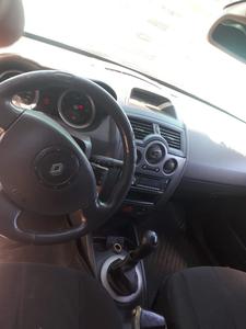 Renault Meganne • 2005 • 18,000 km