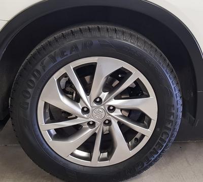 Nissan X-Trail • 2017 • 96,000 km