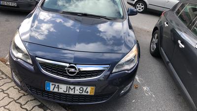 Opel Astra • 2010 • 215,000 km