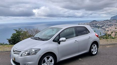 Toyota Auris • 2010 • 227,000 km
