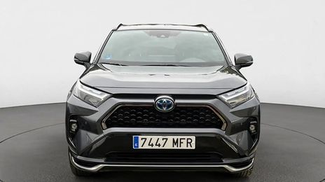 Toyota RAV4 • 2023 • 25,000 km