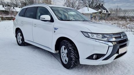Mitsubishi Outlander • 2016 • 126,500 km