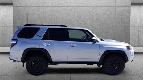 Toyota 4 Runner Limited • 2020 • 20,586 km