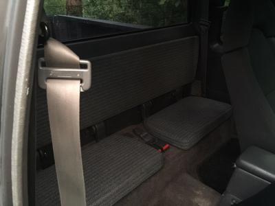 Toyota Hilux • 2001 • 155,000 km