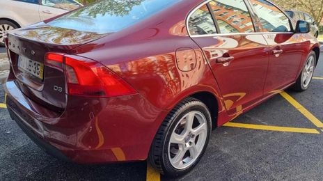 Volvo S60 • 2010 • 199,764 km