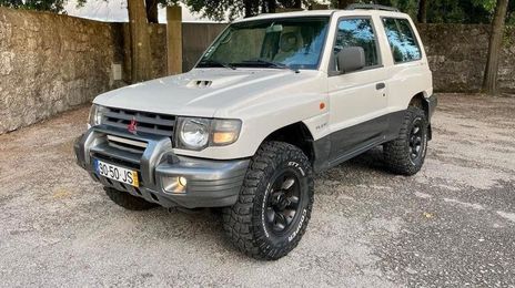 Mitsubishi Pajero • 1998 • 250,000 km