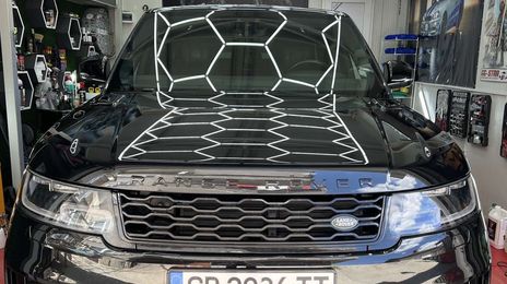 Land Rover Range Rover • 2020 • 150,000 km