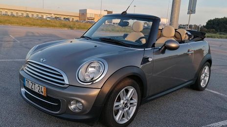 MINI Cooper Cabrio • 2011 • 140,000 km