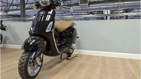 Vespa primavera 125 abs • 2026 • 925 km