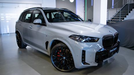 BMW X5 • 2024 • 4,100 km