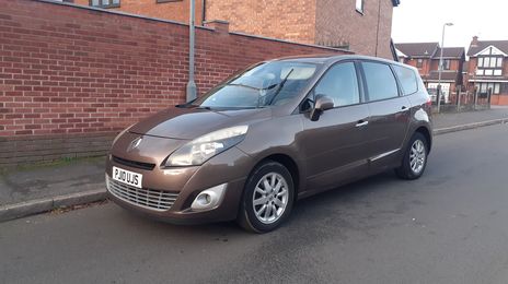 Renault Grand Scenic • 2010 • 95,000 mi