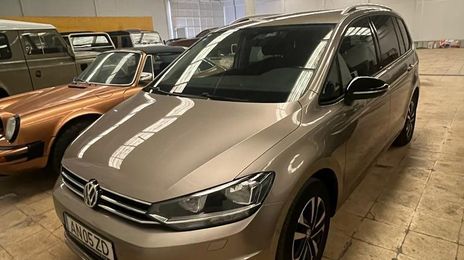 Volkswagen Touran • 2020 • 73,000 km