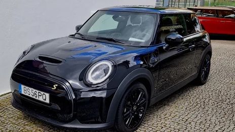 MINI Cooper S • 2021 • 48,000 km