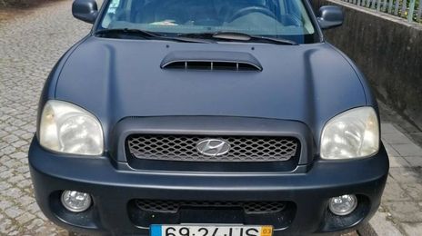 Hyundai Santa Fe • 2003 • 250,000 km
