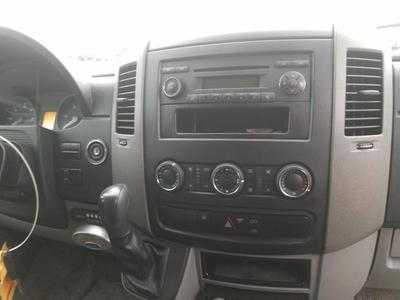 Mercedes-Benz 210 Van • 2012 • 54,392 km