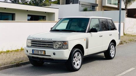 Land Rover Defender • 2002 • 20,000 km