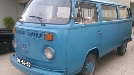 Volkswagen T5 Transporter Shuttle • 1980 • 4,000 km
