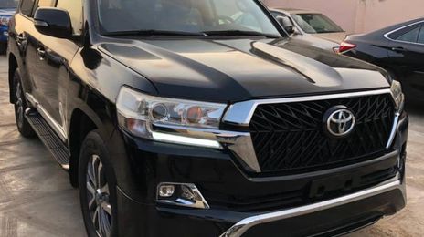 Toyota Land Cruiser • 2015 • 32 km