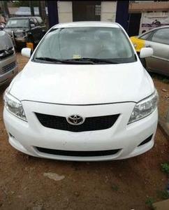 Toyota Corolla • 2010 • 12,500 km