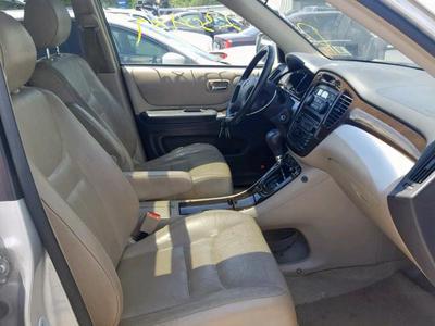 Toyota Highlander • 2002 • 87,800 km