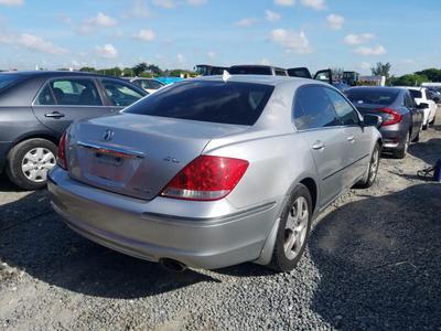 Acura RL • 2006 • 38,071 km