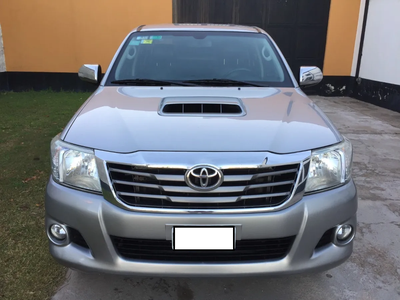 Toyota Hilux • 2015 • 44,300 km