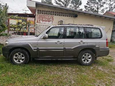 Hyundai Terracan • 2005 • 211,000 km