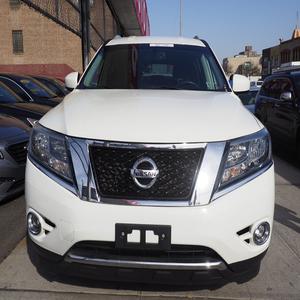 Toyota Land Cruiser • 2019 • 4,000 km