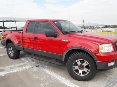 Ford F-250 • 2005 • 90,000 km