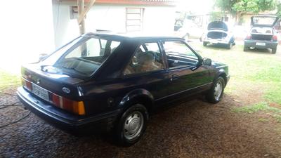 Ford Escort • 1996 • 100,000 km
