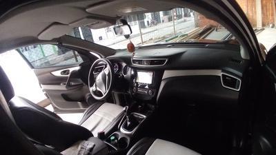 Nissan Qashqai • 2015 • 52,350 km