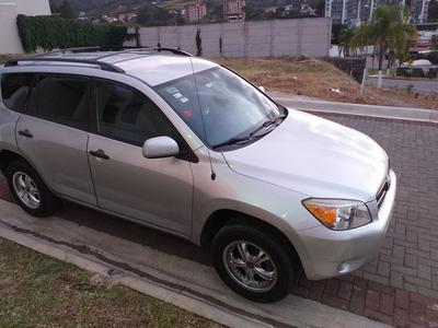 Toyota RAV4 • 2008 • 152,000 km