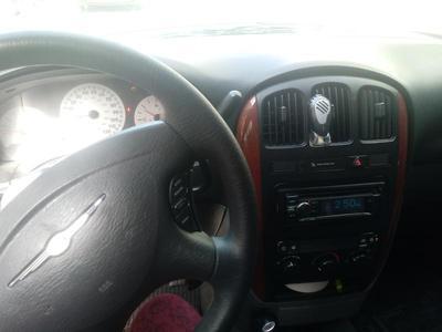 Chrysler Town & Country • 2006 • 130,000 km