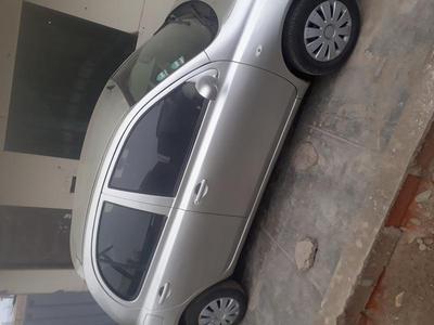 Nissan March • 2010 • 90 km