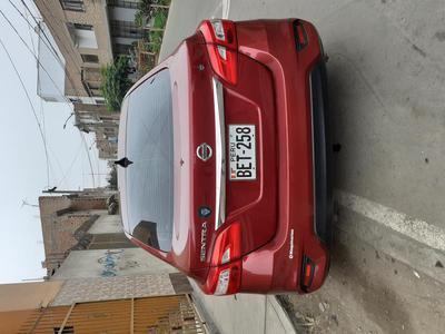 Nissan Sentra v16 • 2018 • 23,000 km