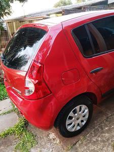 Renault Sandero • 2011 • 125,000 km