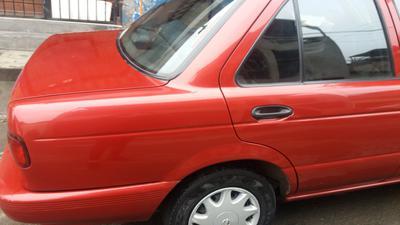 Nissan Sentra v16 • 2016 • 90,000 km