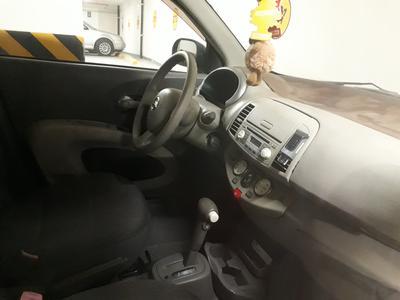 Nissan March • 2003 • 110,000 km