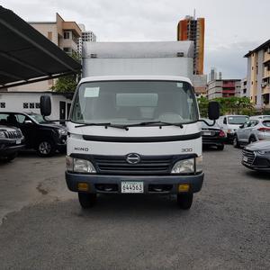 Hino Dutro • 2011 • 126,648 km