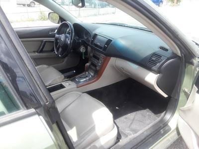 Subaru Outback • 2005 • 200,000 km