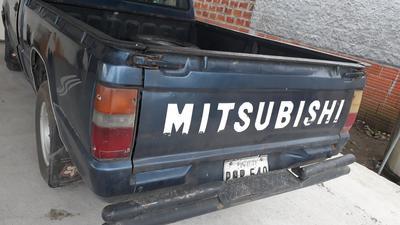 Mitsubishi L200 • 1994 • 300,000 km