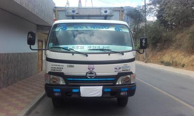 Hino Dutro • 2009 • 229,944 km