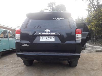 Toyota 4 Runner Limited • 2011 • 117,000 km
