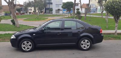 Volkswagen Bora • 2010 • 32,270 km